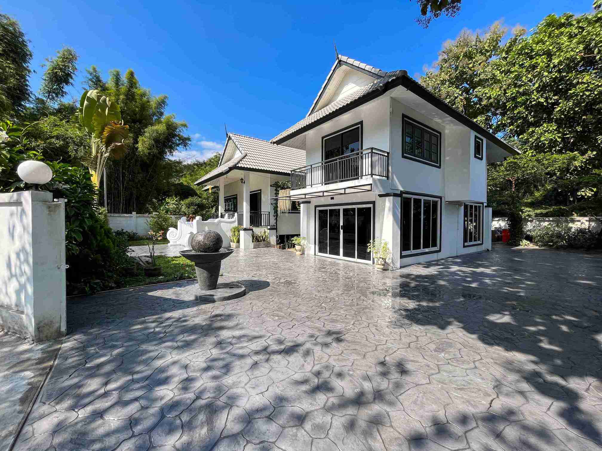 Home Entrance Stamped Concrete