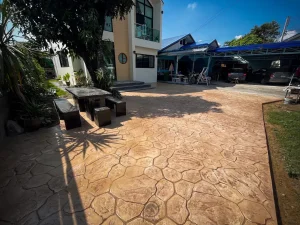 ตัวผลงานคอนกรีตพิมพ์ลาย ลาย New Random Stone 2