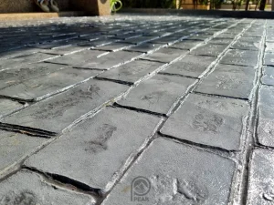 ตัวผลงานคอนกรีตพิมพ์ลาย ลาย Old English Cobble Close up