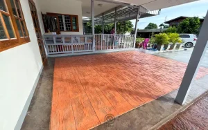 ตัวผลงานคอนกรีตพิมพ์ลาย ลาย Wood Plank 4