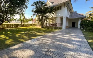 ตัวผลงานคอนกรีตพิมพ์ลาย ลาย Field Stone 2